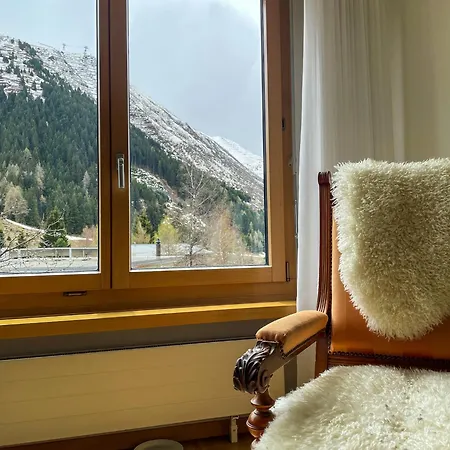 Top Modernes Apartment Im Herzen Von Andermatt Balkon & Bergblick Extérieur photo