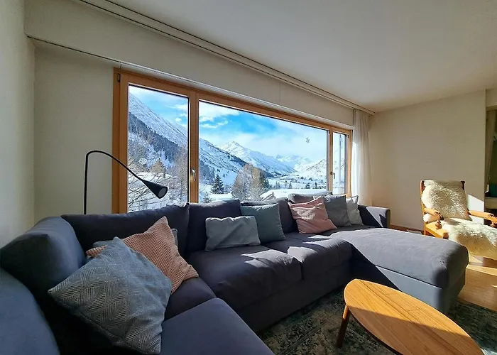 Top Modernes Apartment Im Herzen Von Andermatt Balkon & Bergblick