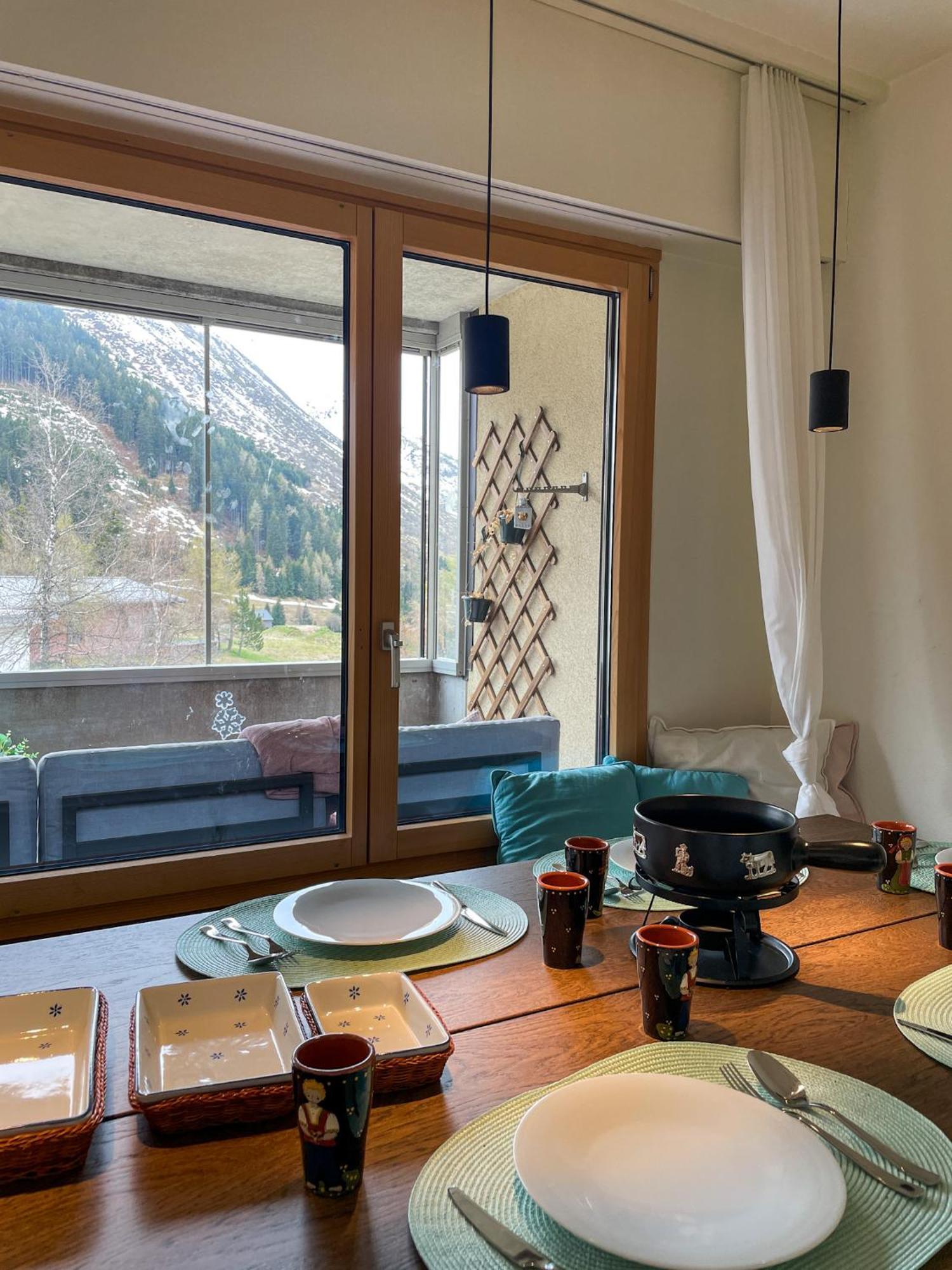 Modernes Im Herzen Von Balkon & Bergblick