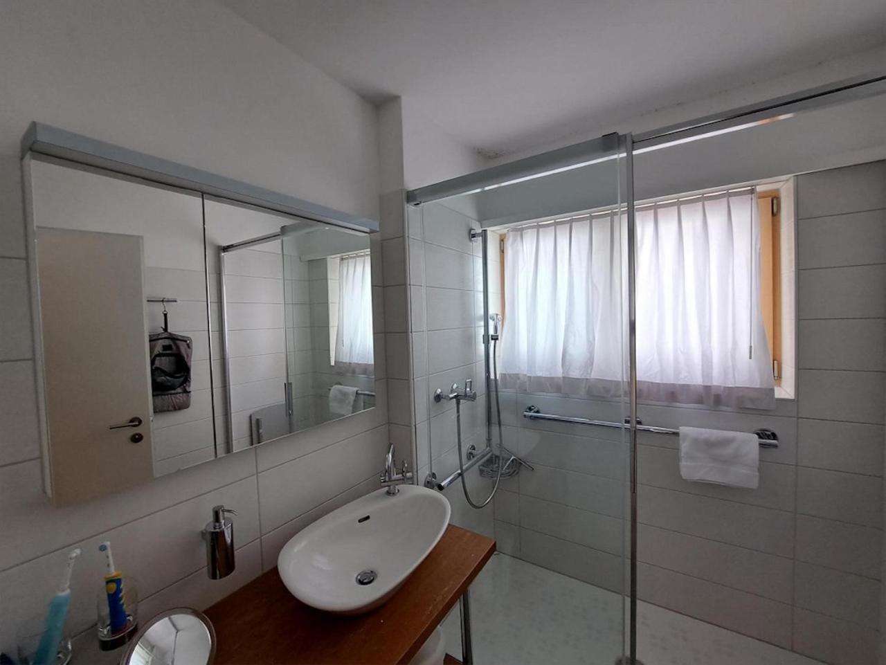 Appartement Modernes Im Herzen Von Balkon & Bergblick